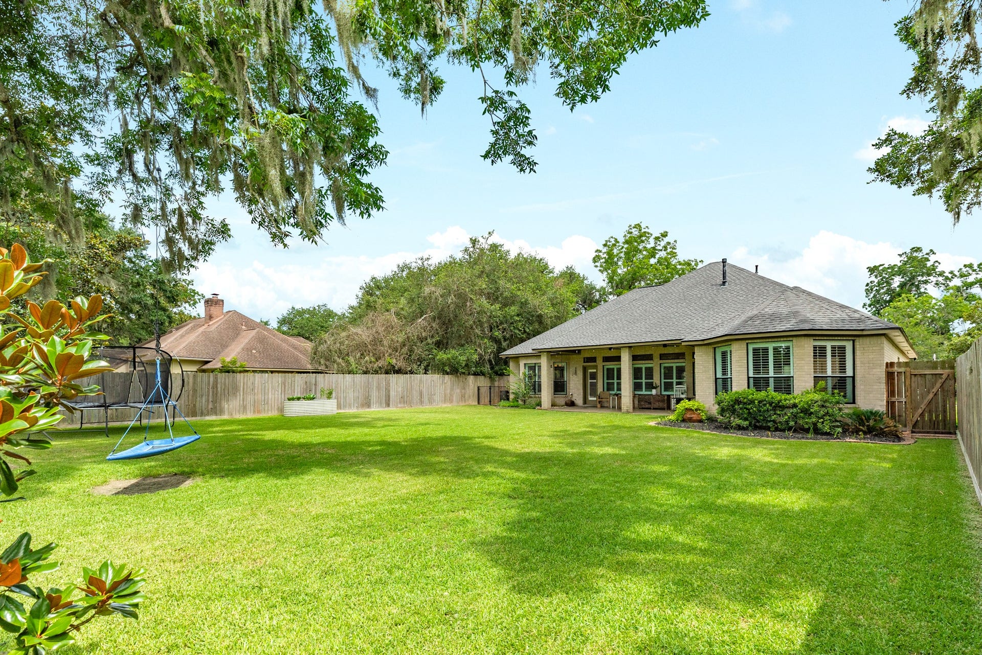 2286 Riverside Drive, West Columbia, TX 77486 2286 Riverside Drive, West Columbia, TX 77486