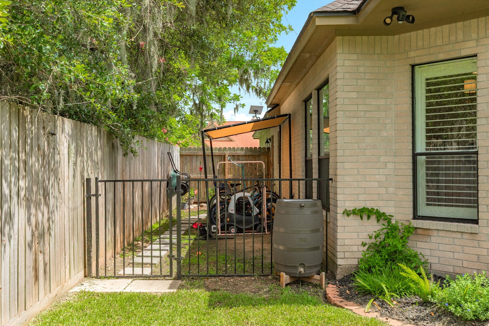 2286 Riverside Drive, West Columbia, TX 77486 2286 Riverside Drive, West Columbia, TX 77486