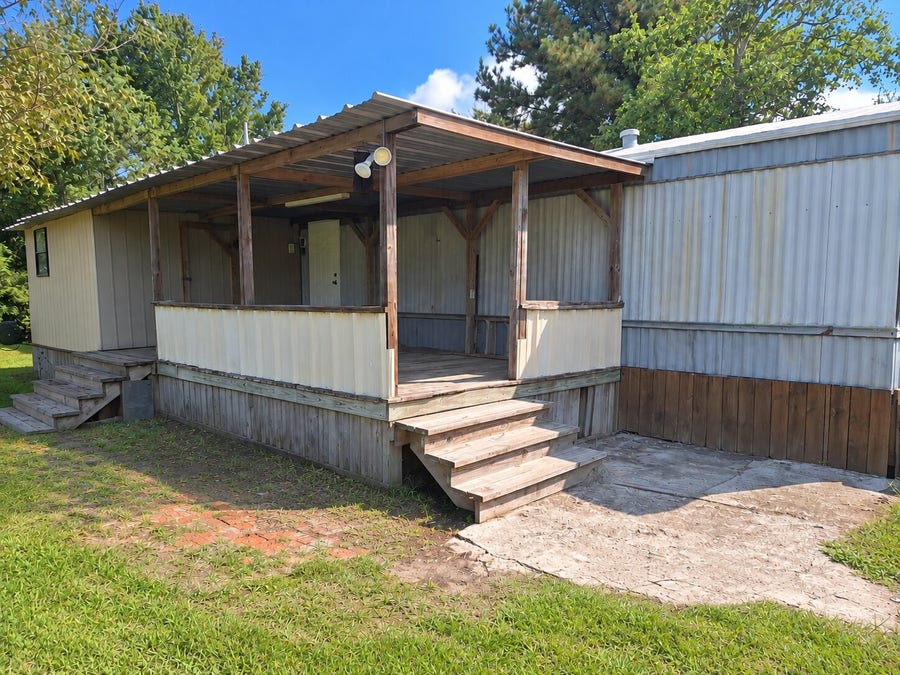 Property photo for 1308 County Road 159, Alvin, TX
