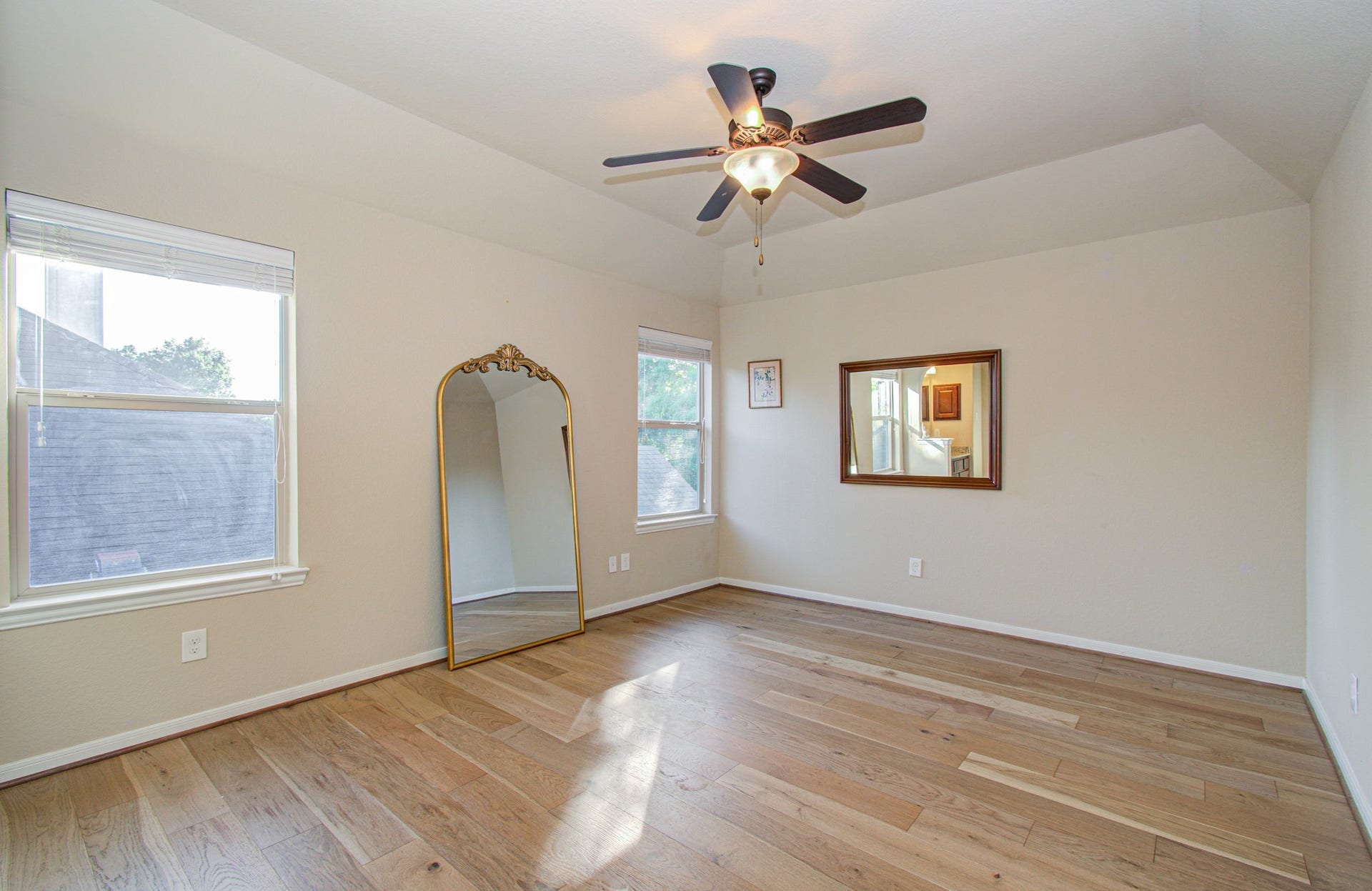 107 N Victoriana Circle, Spring, TX 77389 107 N Victoriana Circle, Spring, TX 77389