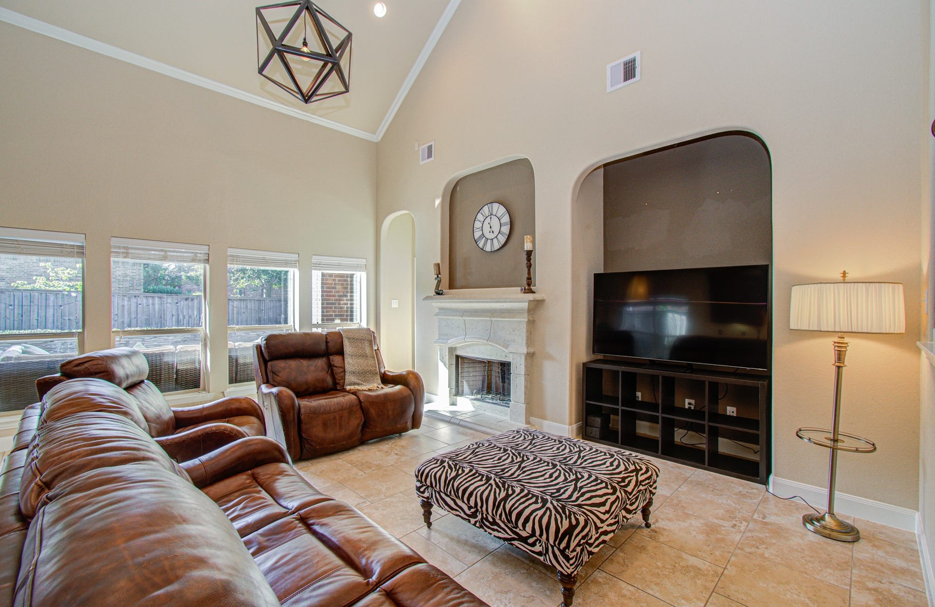 107 N Victoriana Circle, Spring, TX 77389 107 N Victoriana Circle, Spring, TX 77389