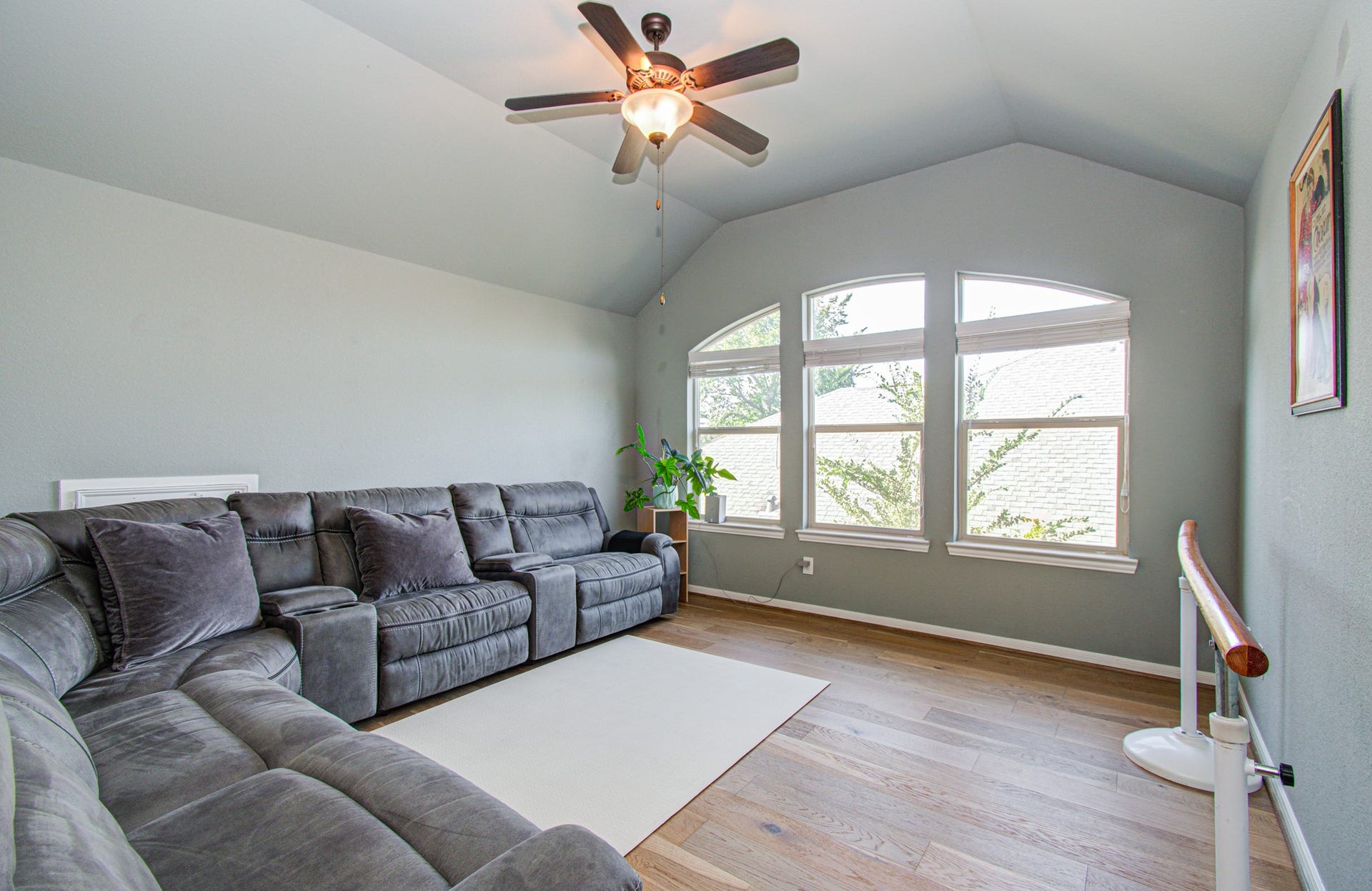 107 N Victoriana Circle, Spring, TX 77389 107 N Victoriana Circle, Spring, TX 77389