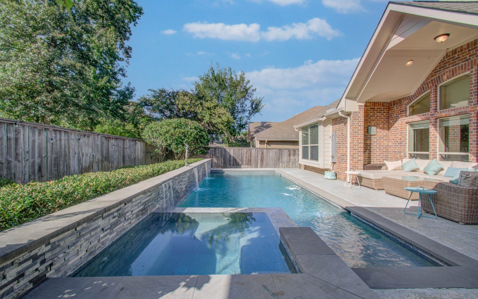 107 N Victoriana Circle, Spring, TX 77389 107 N Victoriana Circle, Spring, TX 77389