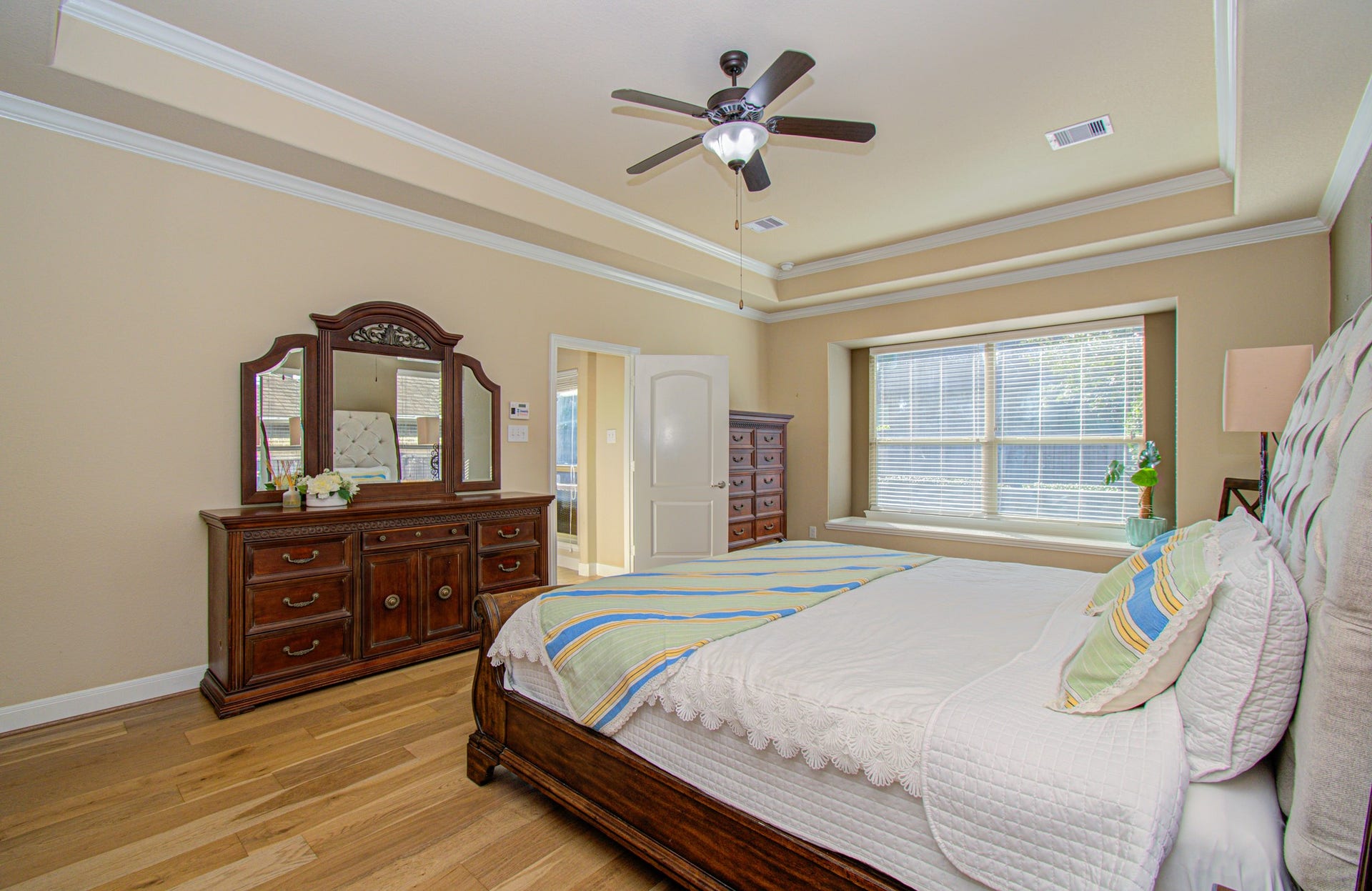107 N Victoriana Circle, Spring, TX 77389 107 N Victoriana Circle, Spring, TX 77389