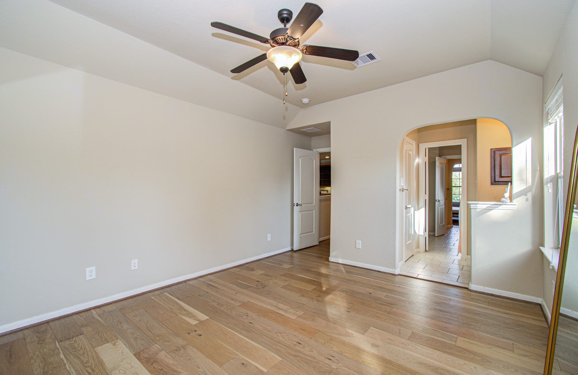 107 N Victoriana Circle, Spring, TX 77389 107 N Victoriana Circle, Spring, TX 77389