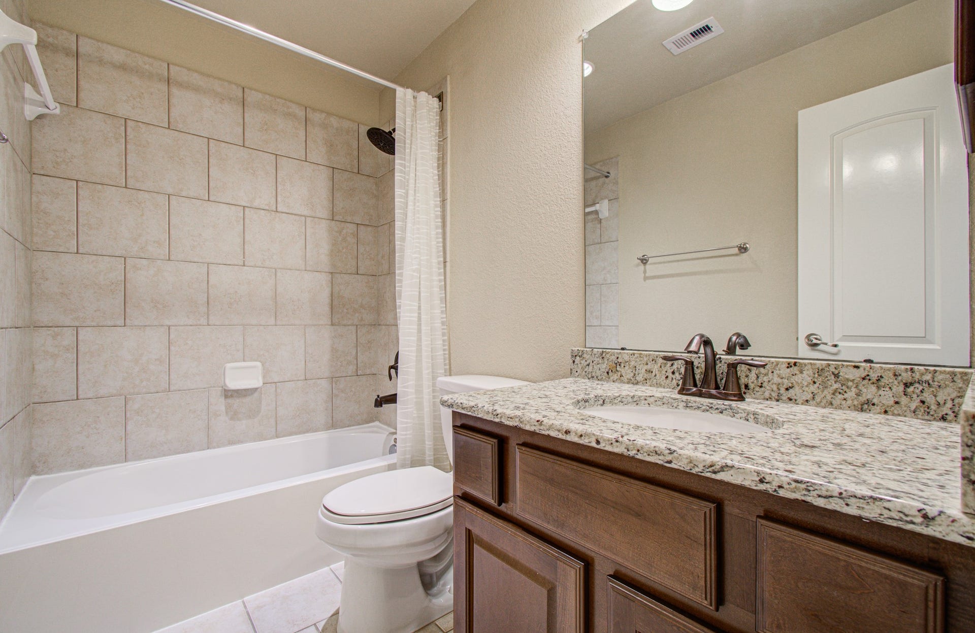 107 N Victoriana Circle, Spring, TX 77389 107 N Victoriana Circle, Spring, TX 77389