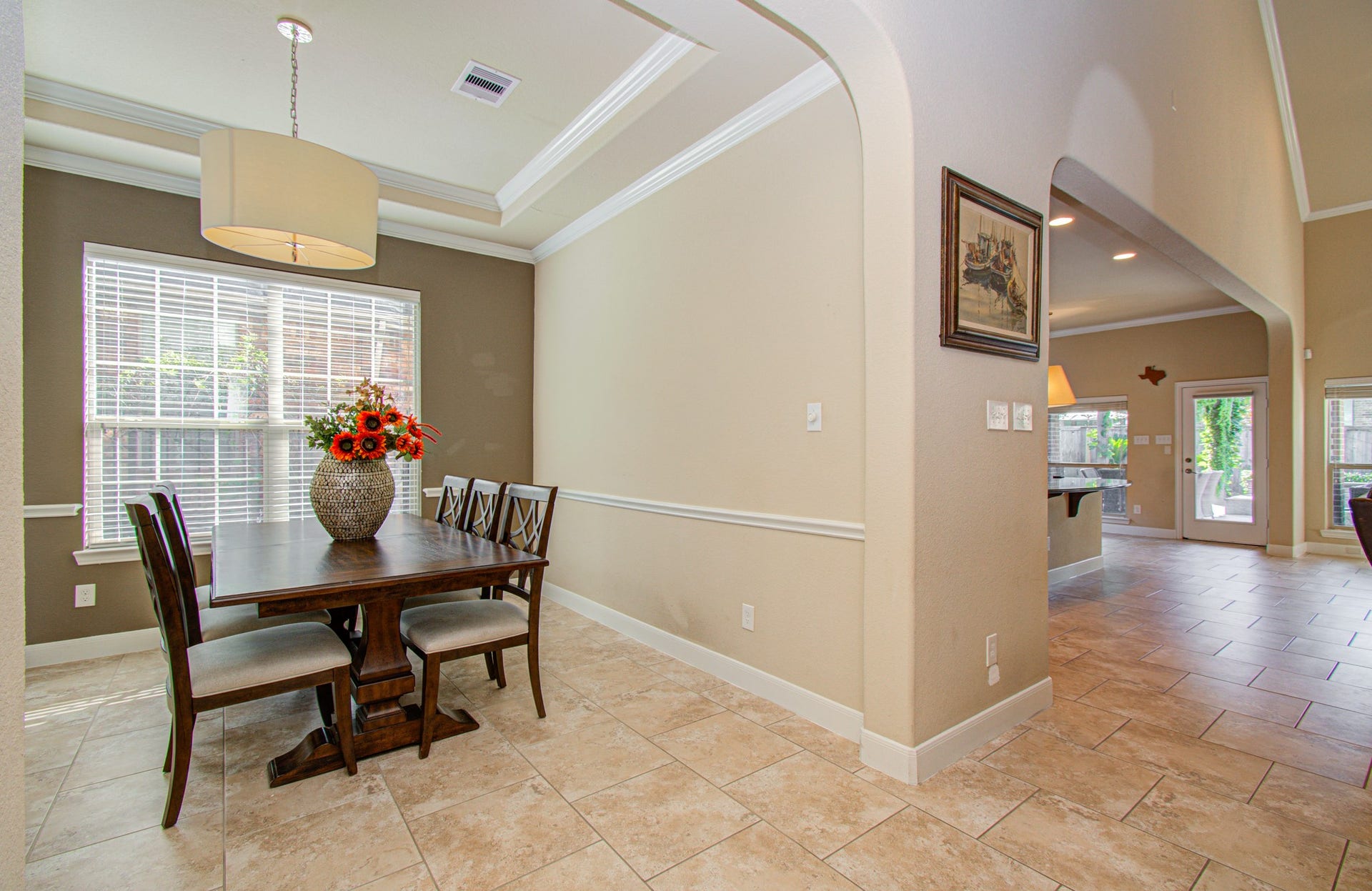107 N Victoriana Circle, Spring, TX 77389 107 N Victoriana Circle, Spring, TX 77389