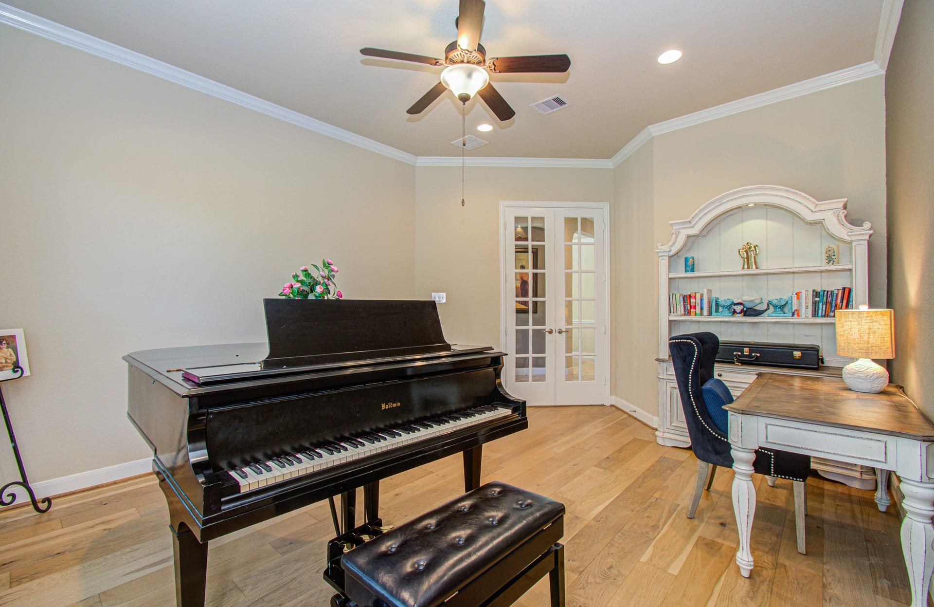 107 N Victoriana Circle, Spring, TX 77389 107 N Victoriana Circle, Spring, TX 77389