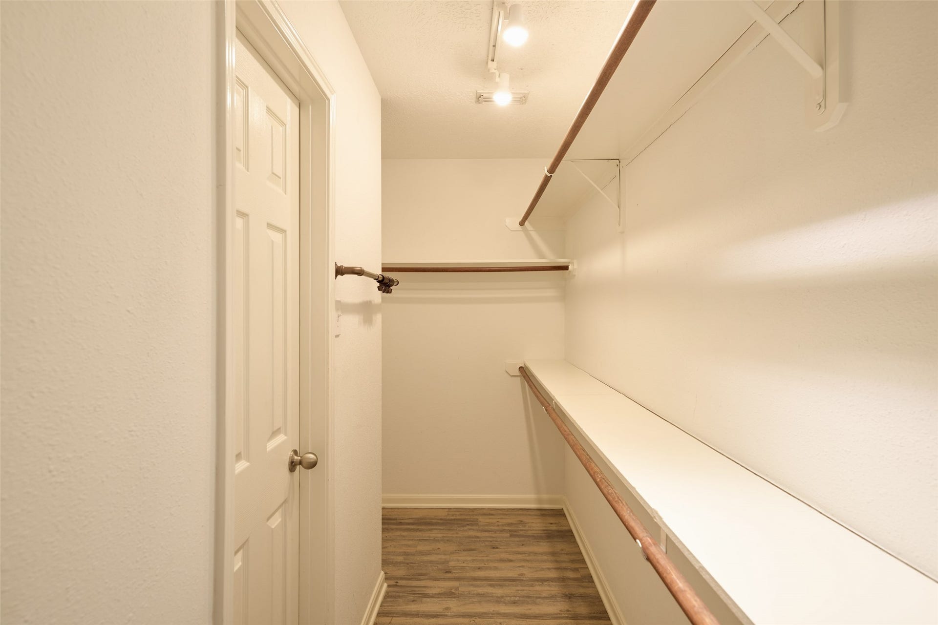 Primary closet - walk in!