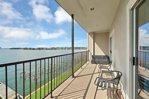 Property photo for 7039 Kingston Cove Lane, #202, Willis, TX