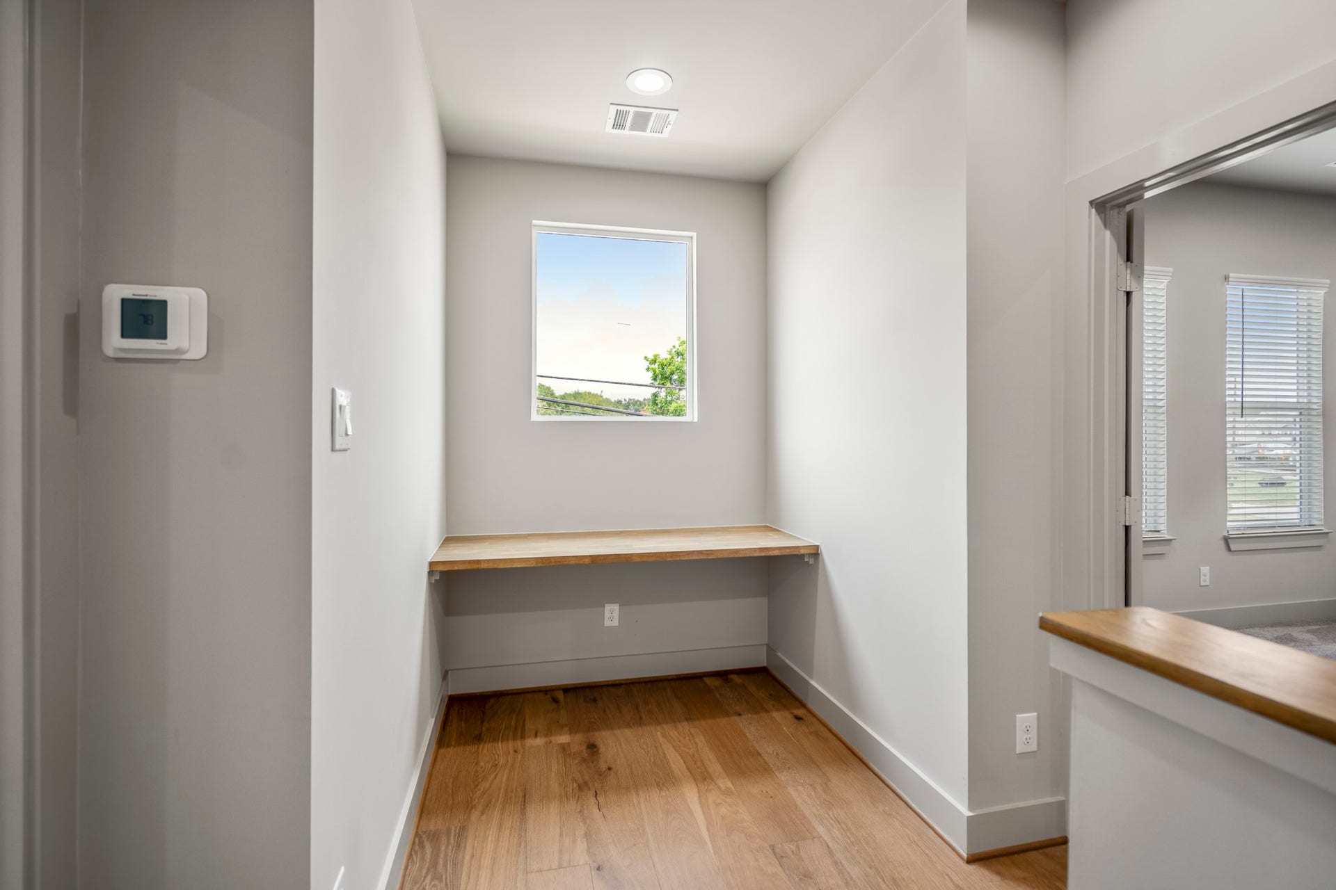 5225 Hillman Street, #F, Houston, TX 77023 5225 Hillman Street, #F, Houston, TX 77023