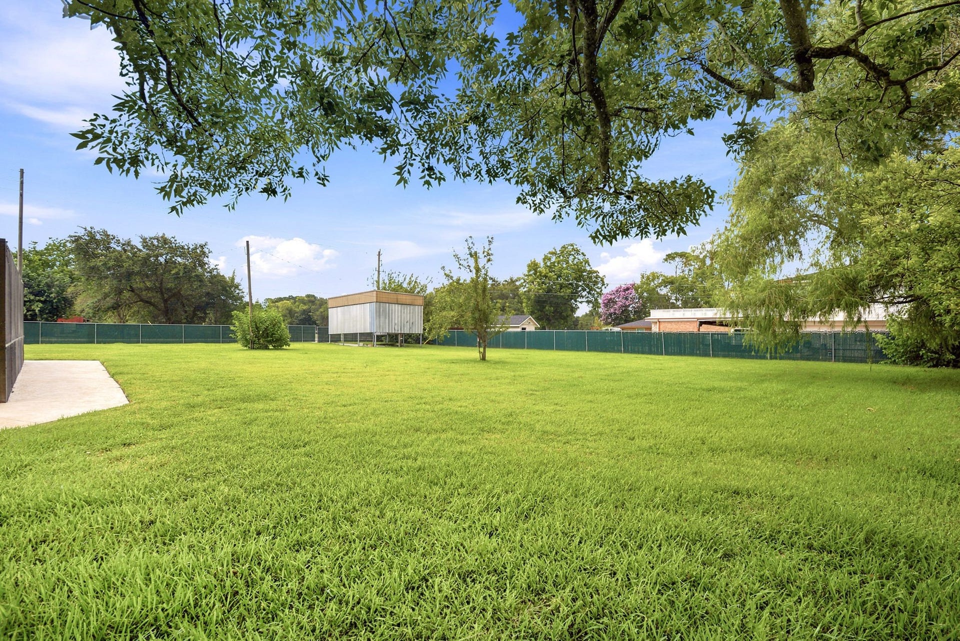 12211 3rd Street, Santa Fe, TX 77510 12211 3rd Street, Santa Fe, TX 77510