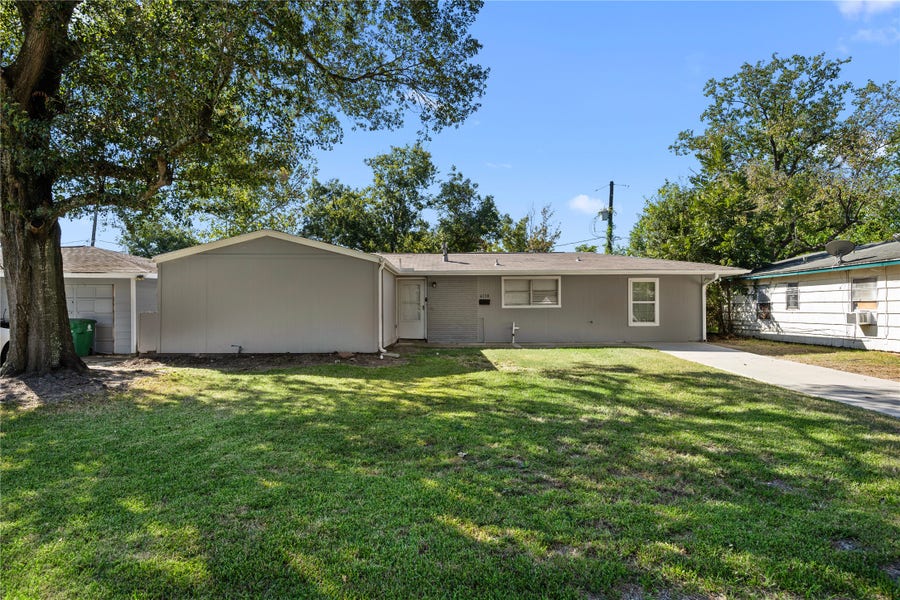 Property photo for 6138 Kenilwood Drive, Houston, TX