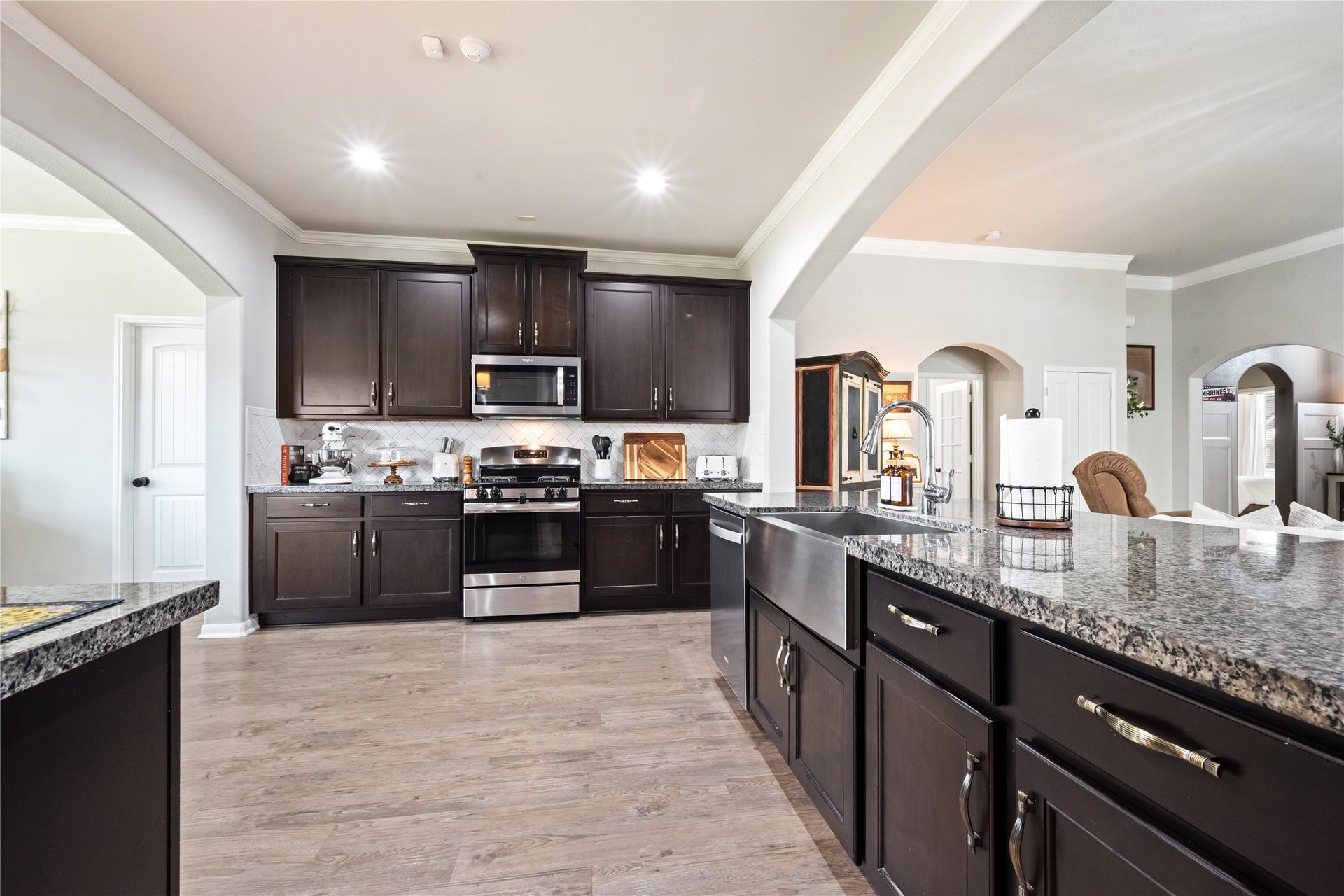 Oversized kitchen ready to cook your favorite dish or host a gathering or family event.