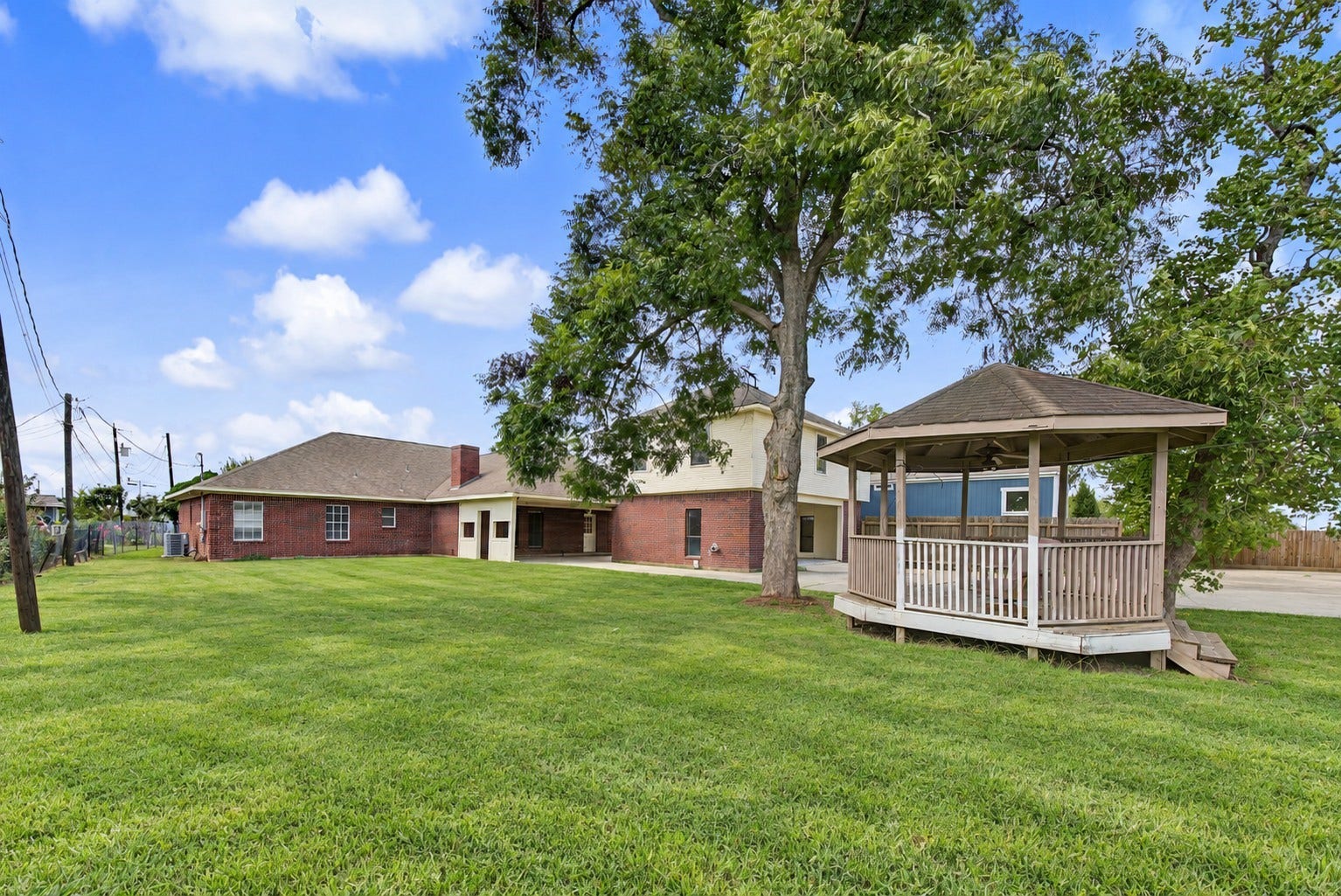 1411 1/2 Guadalupe ST, Stafford, TX 77477 1411 1/2 Guadalupe ST, Stafford, TX 77477