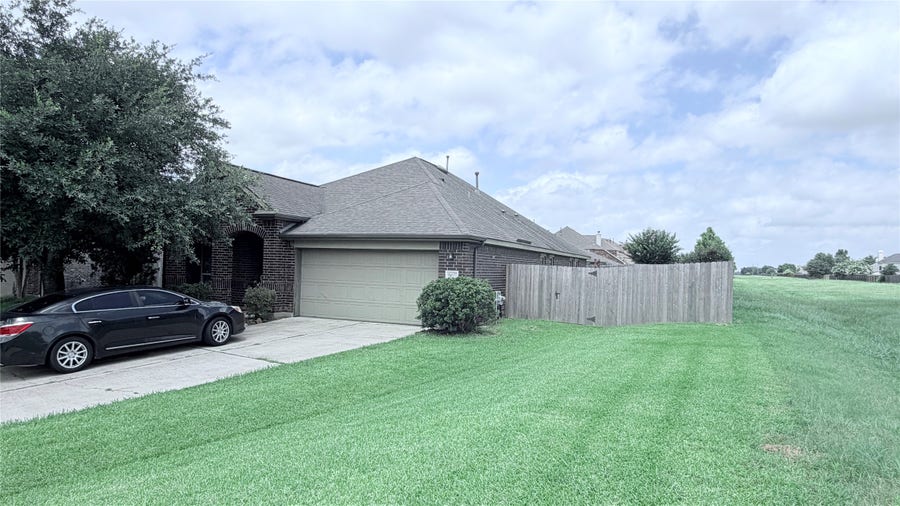 Property photo for 16627 Fiesta Rose Court, Cypress, TX