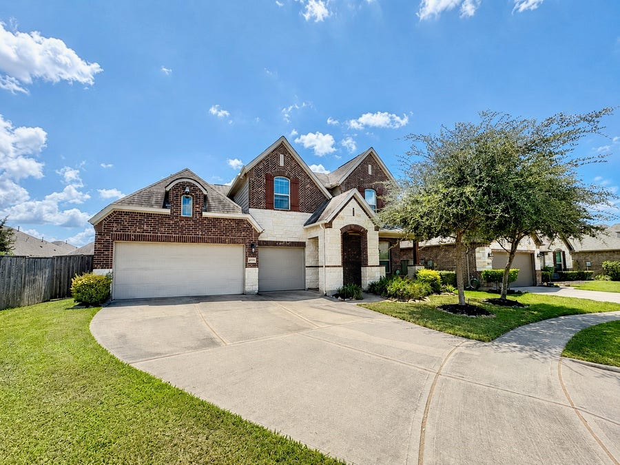 Property photo for 6210 Crested Wood Court, Richmond, TX