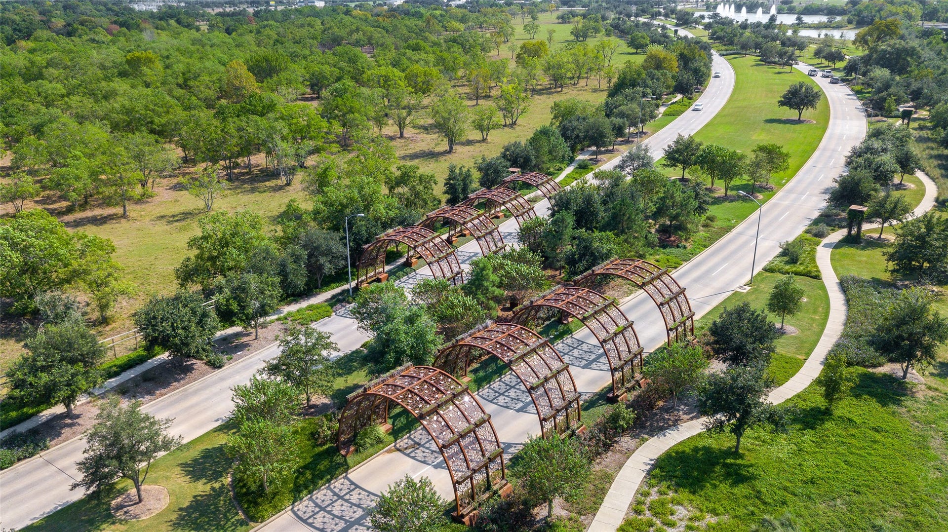 2419 Elmwood Trail, Katy, TX 77493 A stunning entrance sets the tone for life in Cane Island ? Lush landscaping, scenic greenbelts, and thoughtfully designed architectural details create a welcoming first impression while miles of walking trails and open spaces invite you to enjoy the beauty of the outdoors every day.