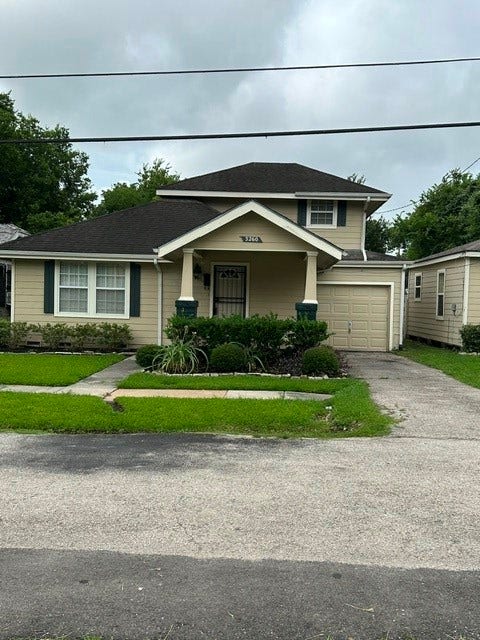 Property photo for 3260 Simmons Street, Houston, TX