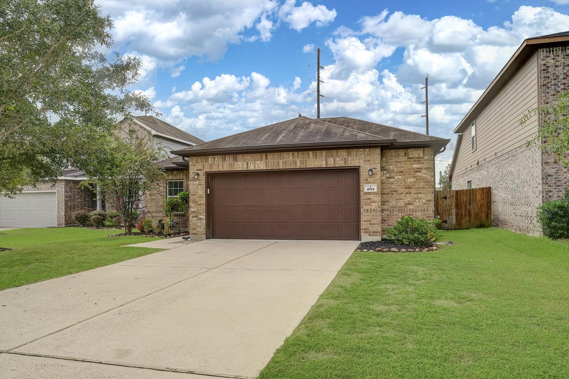 4914 Seaside Sparrow Lane, Baytown, TX 77521 4914 Seaside Sparrow Lane, Baytown, TX 77521