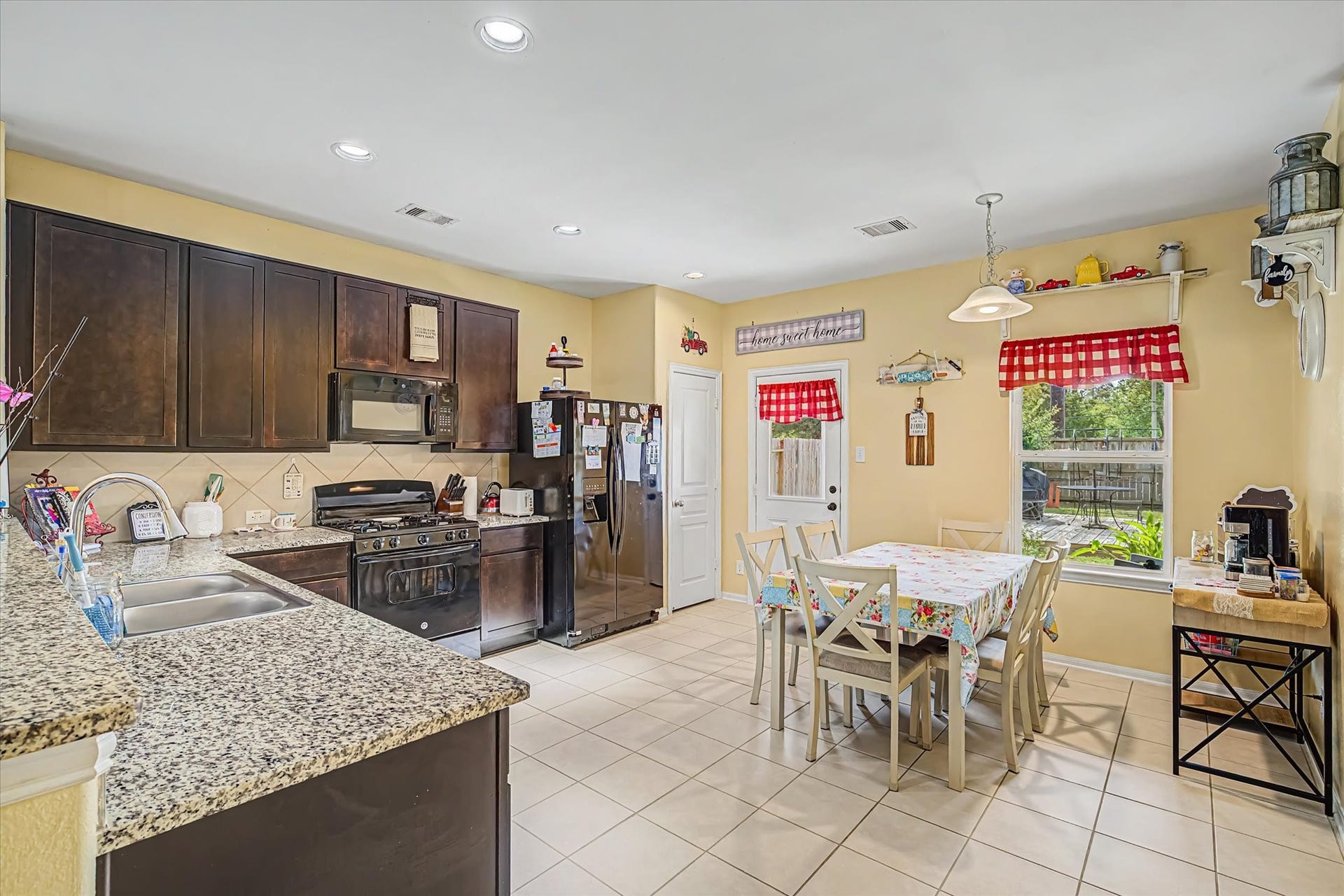 4914 Seaside Sparrow Lane, Baytown, TX 77521 4914 Seaside Sparrow Lane, Baytown, TX 77521