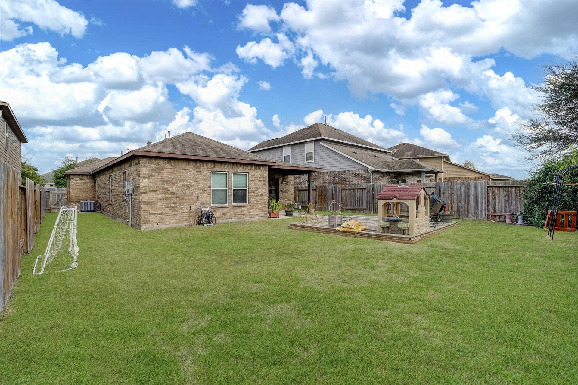 4914 Seaside Sparrow Lane, Baytown, TX 77521 4914 Seaside Sparrow Lane, Baytown, TX 77521