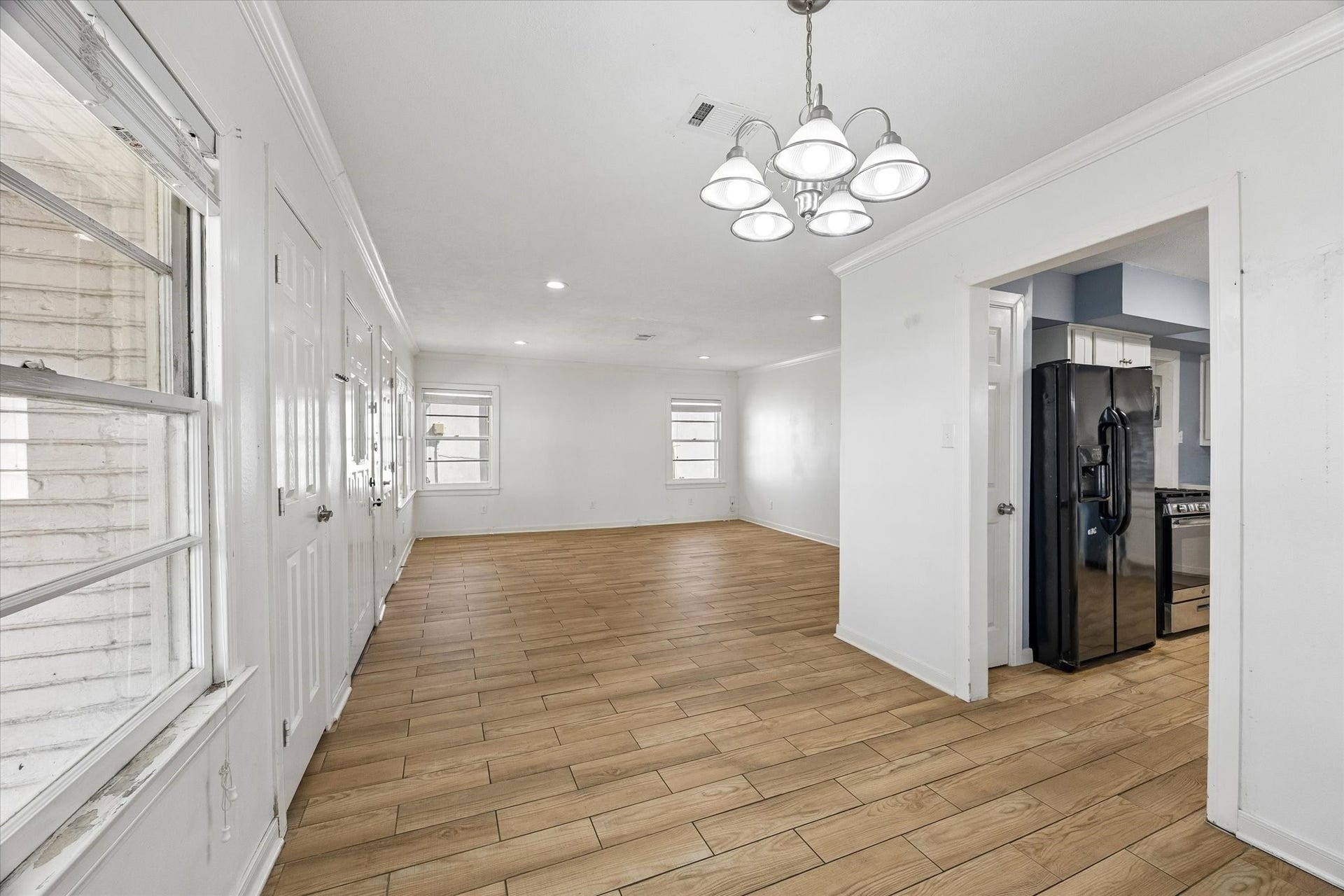 5119 PATRICK HENRY, Bellaire, TX 77401 5119 PATRICK HENRY, Bellaire, TX 77401