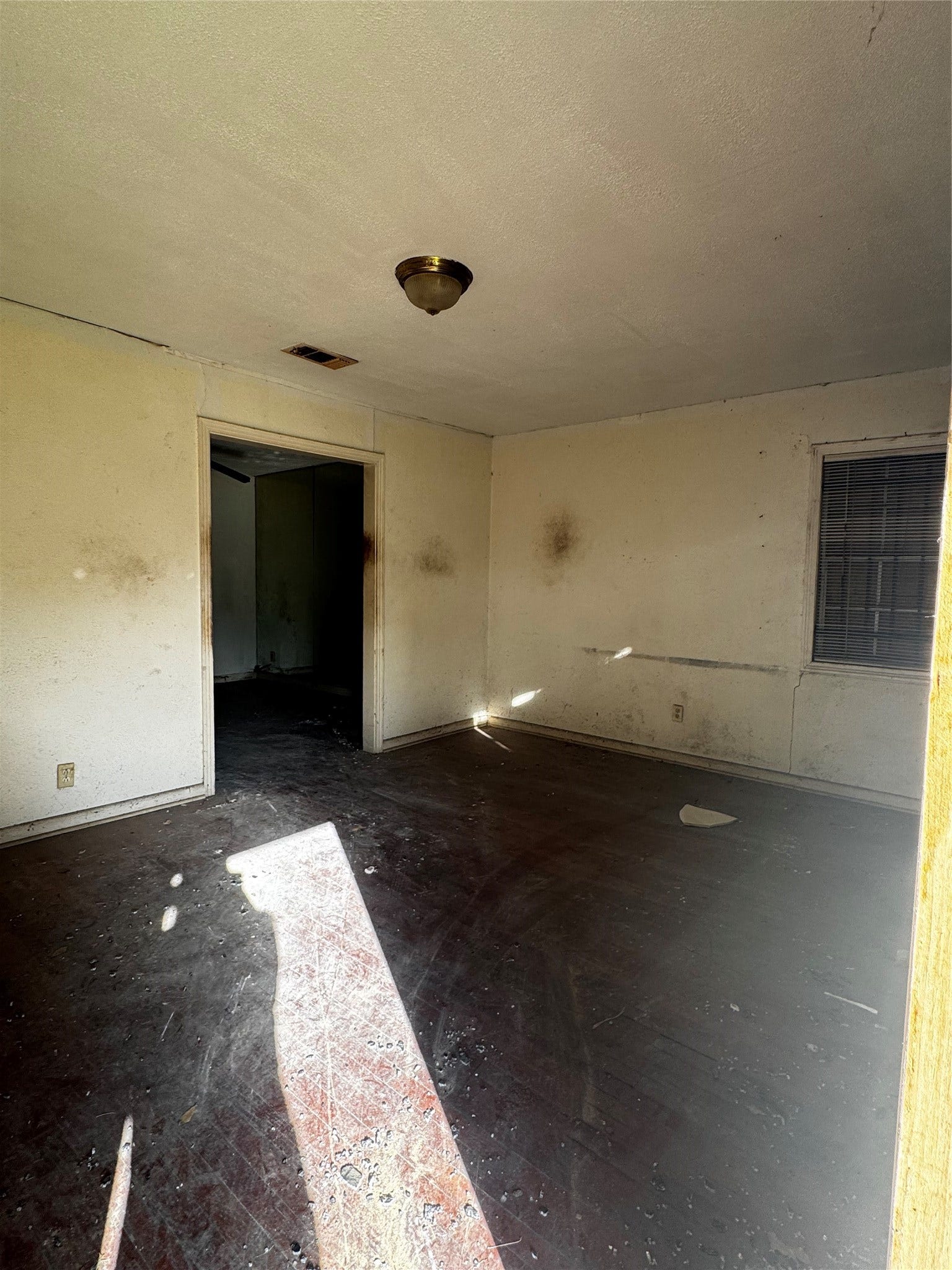 1502 Pleasantville Drive, Houston, TX 77029 1502 Pleasantville Drive, Houston, TX 77029