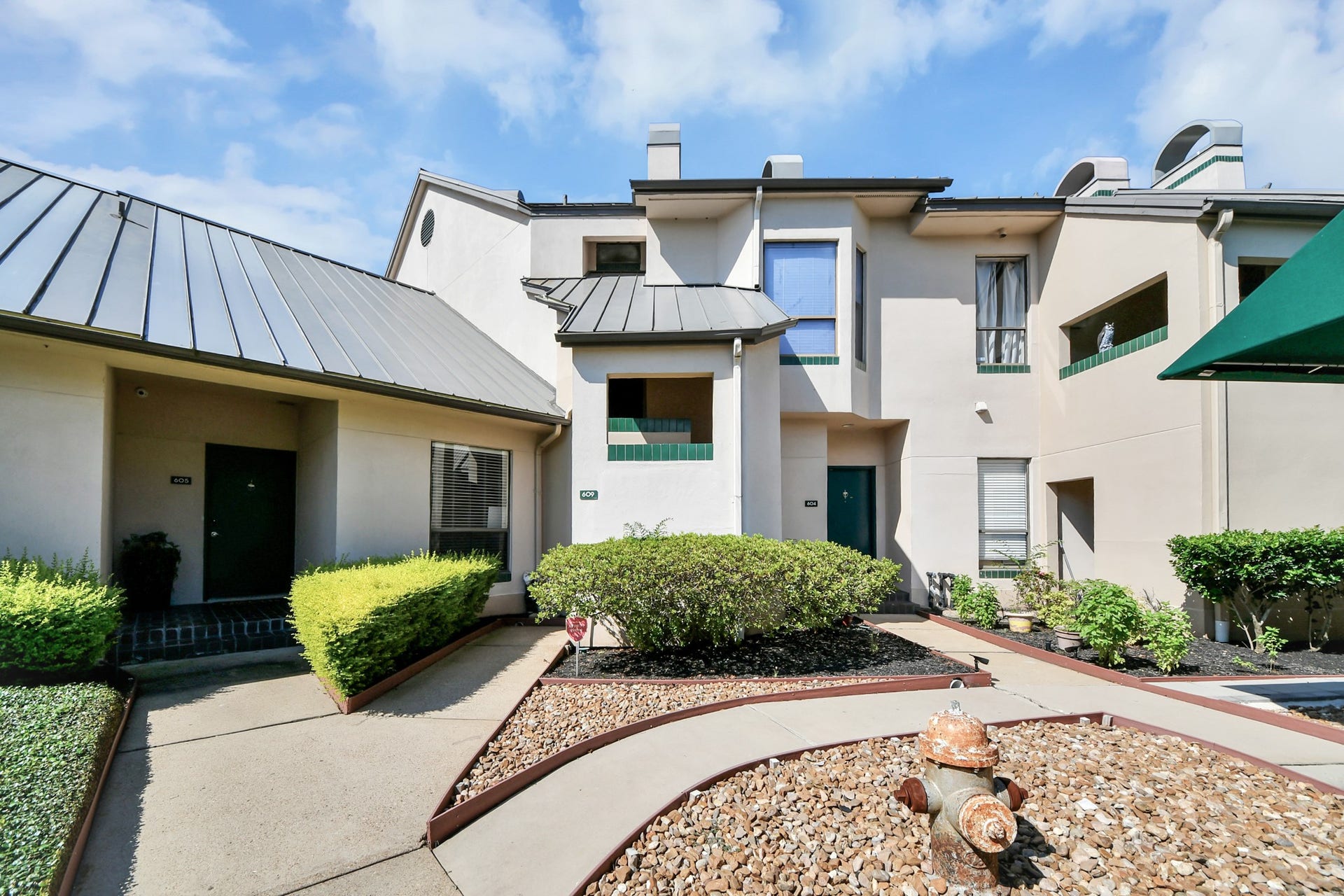 4144 Greystone Way, #609, Sugar Land, TX 77479 4144 Greystone Way, #609, Sugar Land, TX 77479