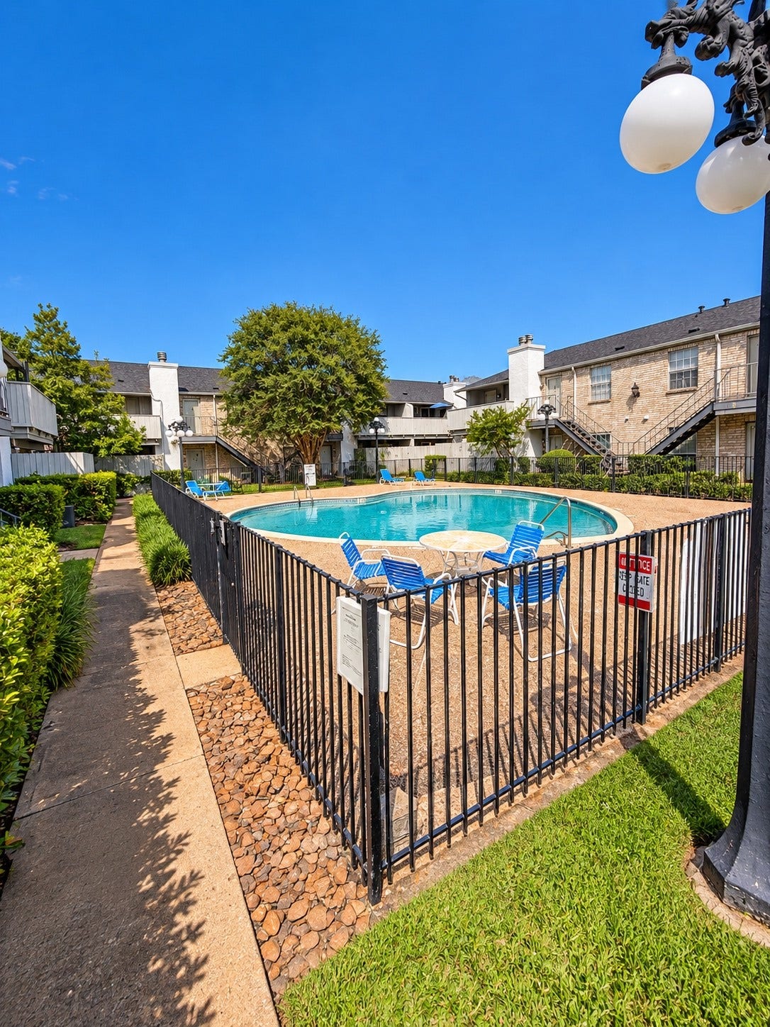 8787 Brae Acres Road, #604, Houston, TX 77074