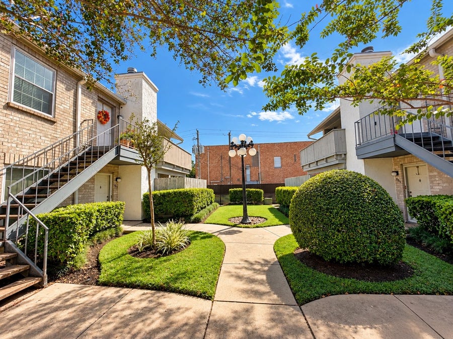 Property photo for 8787 Brae Acres Road, #604, Houston, TX