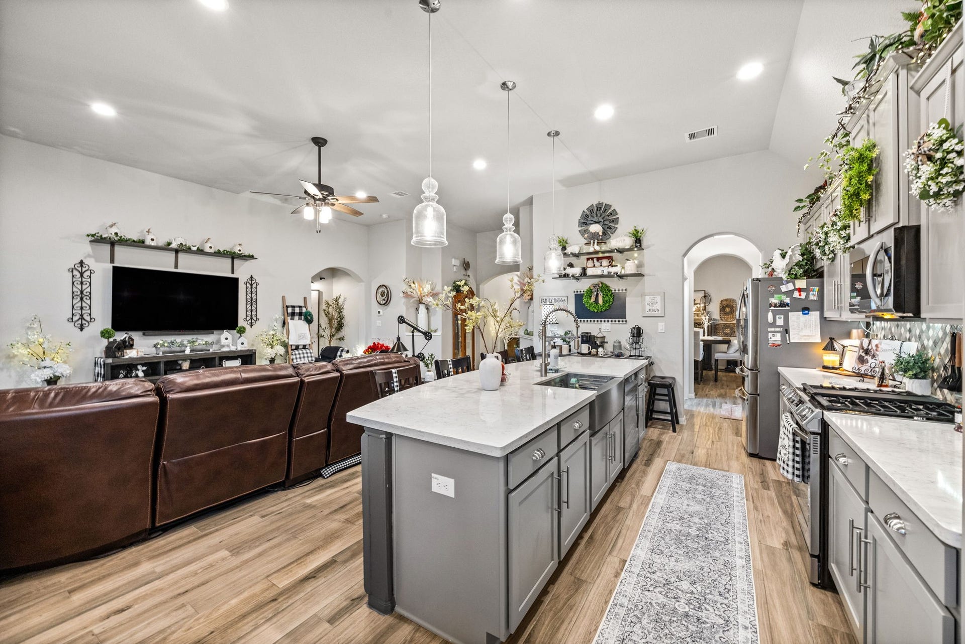 7510 Heather Arbor Trail, Pasadena, TX 77505 7510 Heather Arbor Trail, Pasadena, TX 77505
