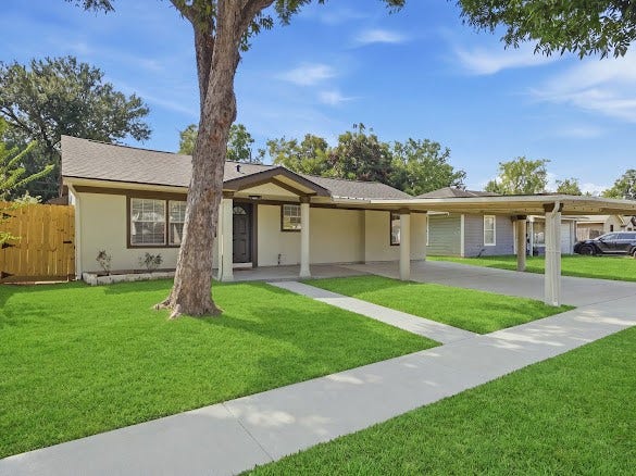 Property photo for 2418 Huntington Drive, Pasadena, TX