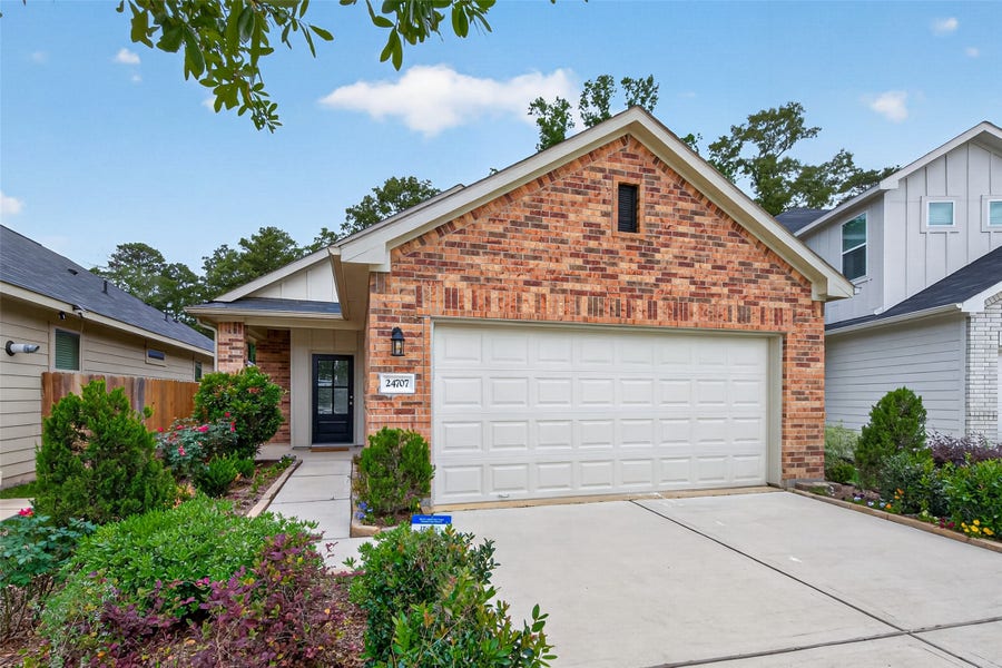 Property photo for 24707 Sonora Crescent Circle, Huffman, TX