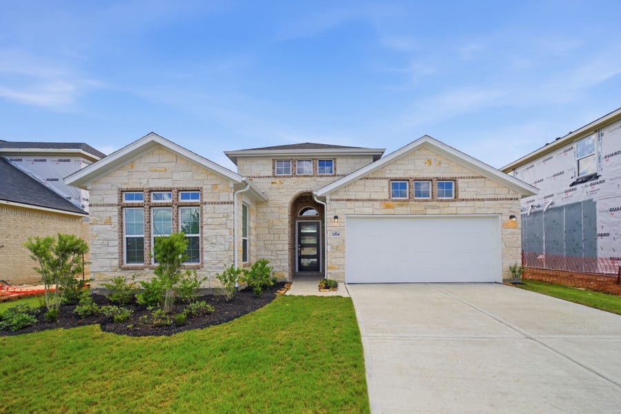 Property photo for 7938 Jade Crest Drive, Angleton, TX