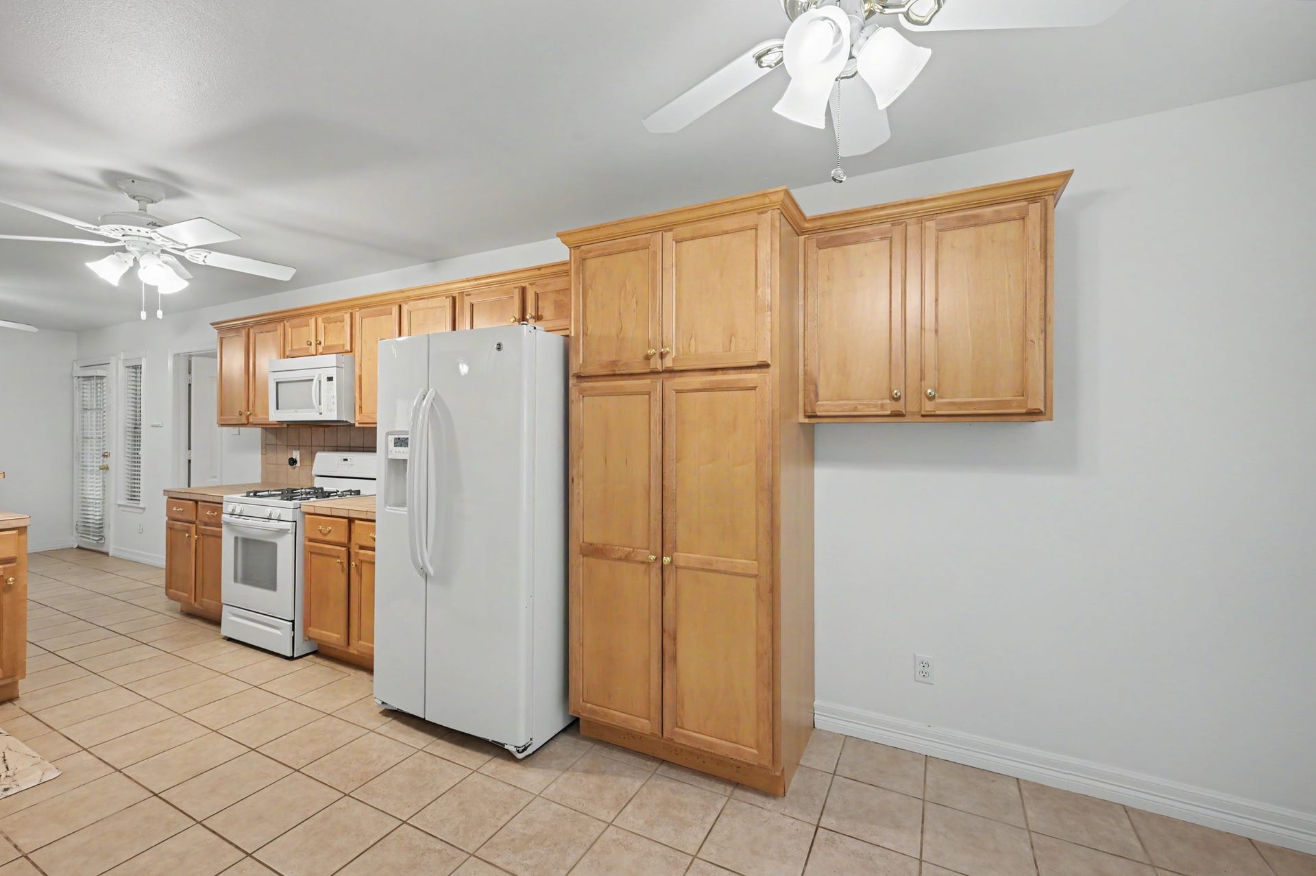 4922 Pleasure Lake Lane, Willis, TX 77318 4922 Pleasure Lake Lane, Willis, TX 77318