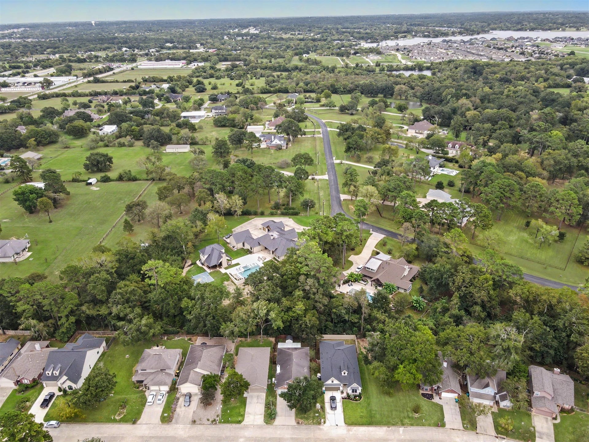 4922 Pleasure Lake Lane, Willis, TX 77318 4922 Pleasure Lake Lane, Willis, TX 77318