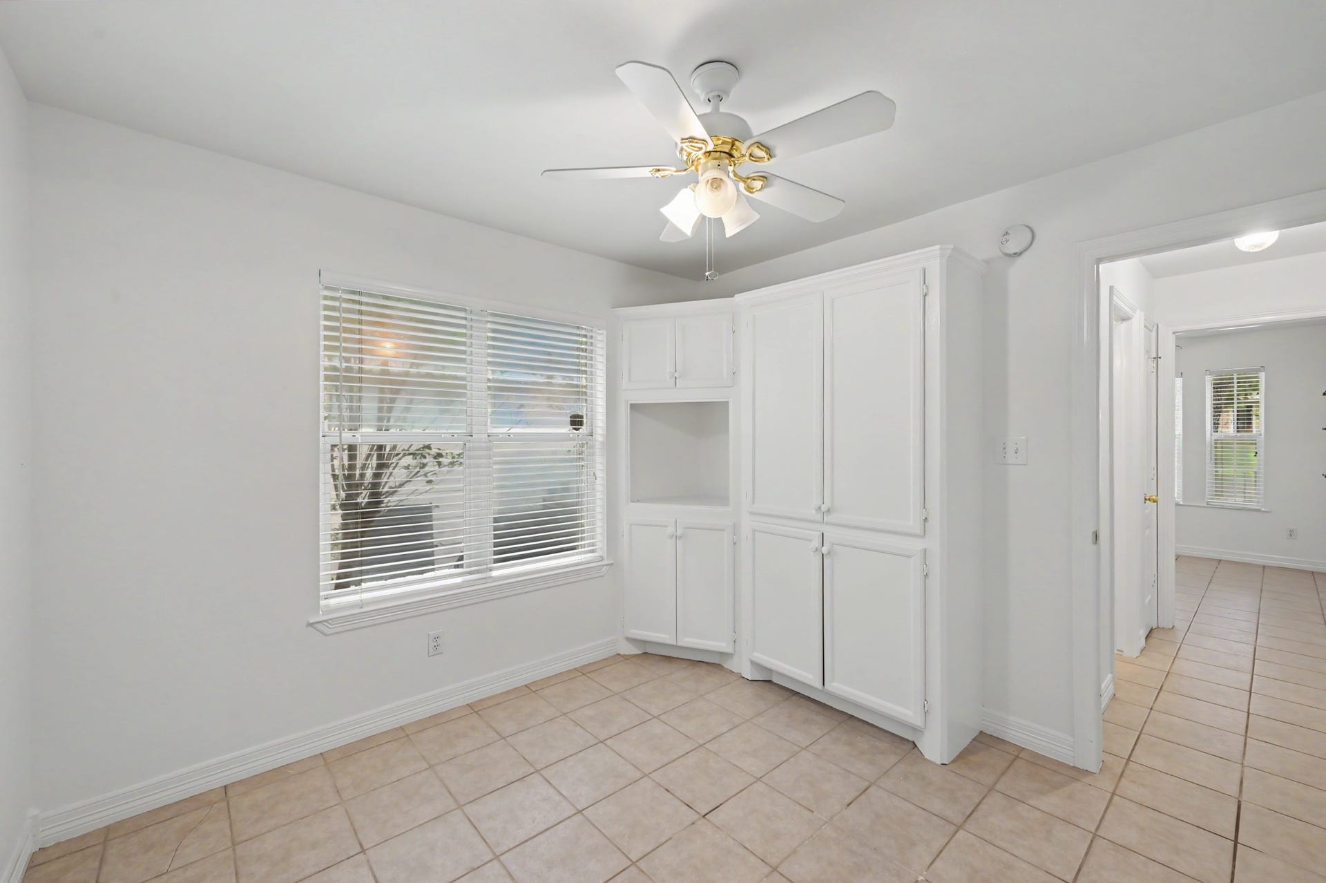 4922 Pleasure Lake Lane, Willis, TX 77318 4922 Pleasure Lake Lane, Willis, TX 77318