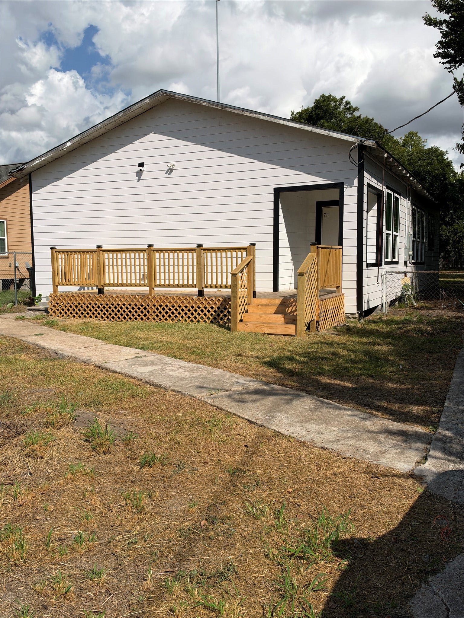 5306 Pickfair Street, Houston, TX 77026 5306 Pickfair Street, Houston, TX 77026