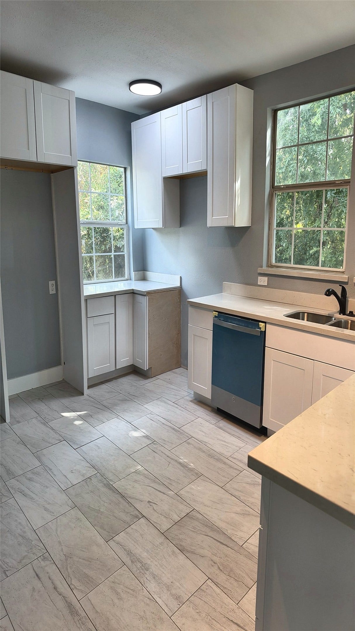 5306 Pickfair Street, Houston, TX 77026 5306 Pickfair Street, Houston, TX 77026