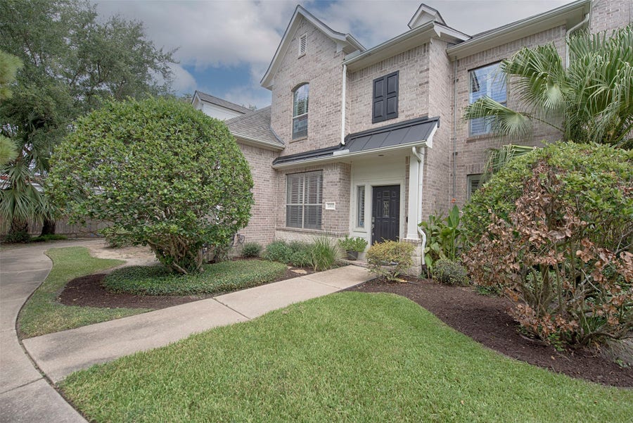 Property photo for 2402 Clippers Square, Nassau Bay, TX