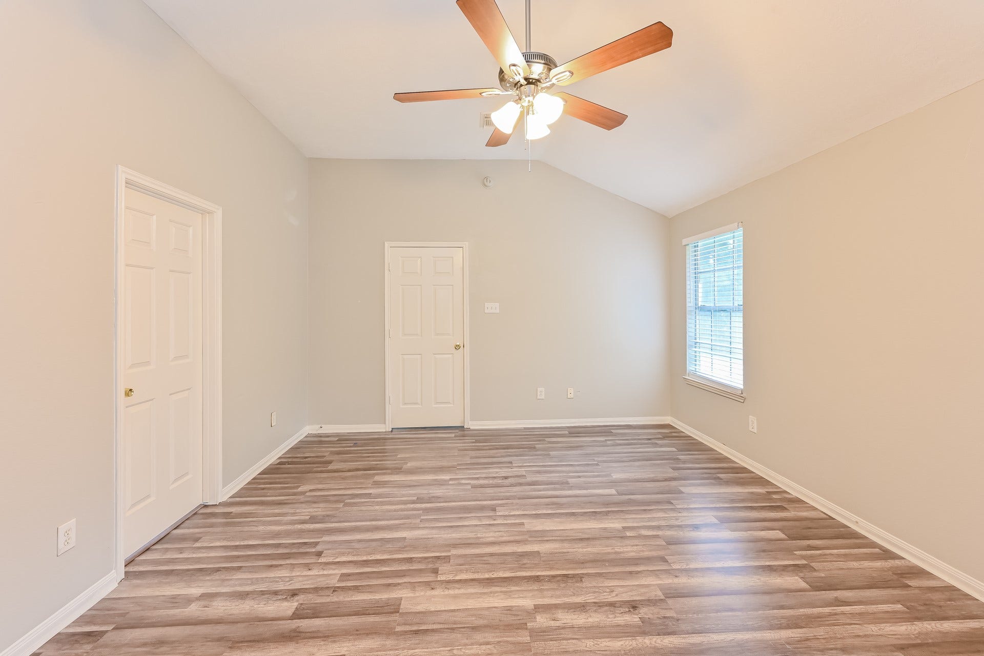 2614 Spring Bend Drive, Spring, TX 77386