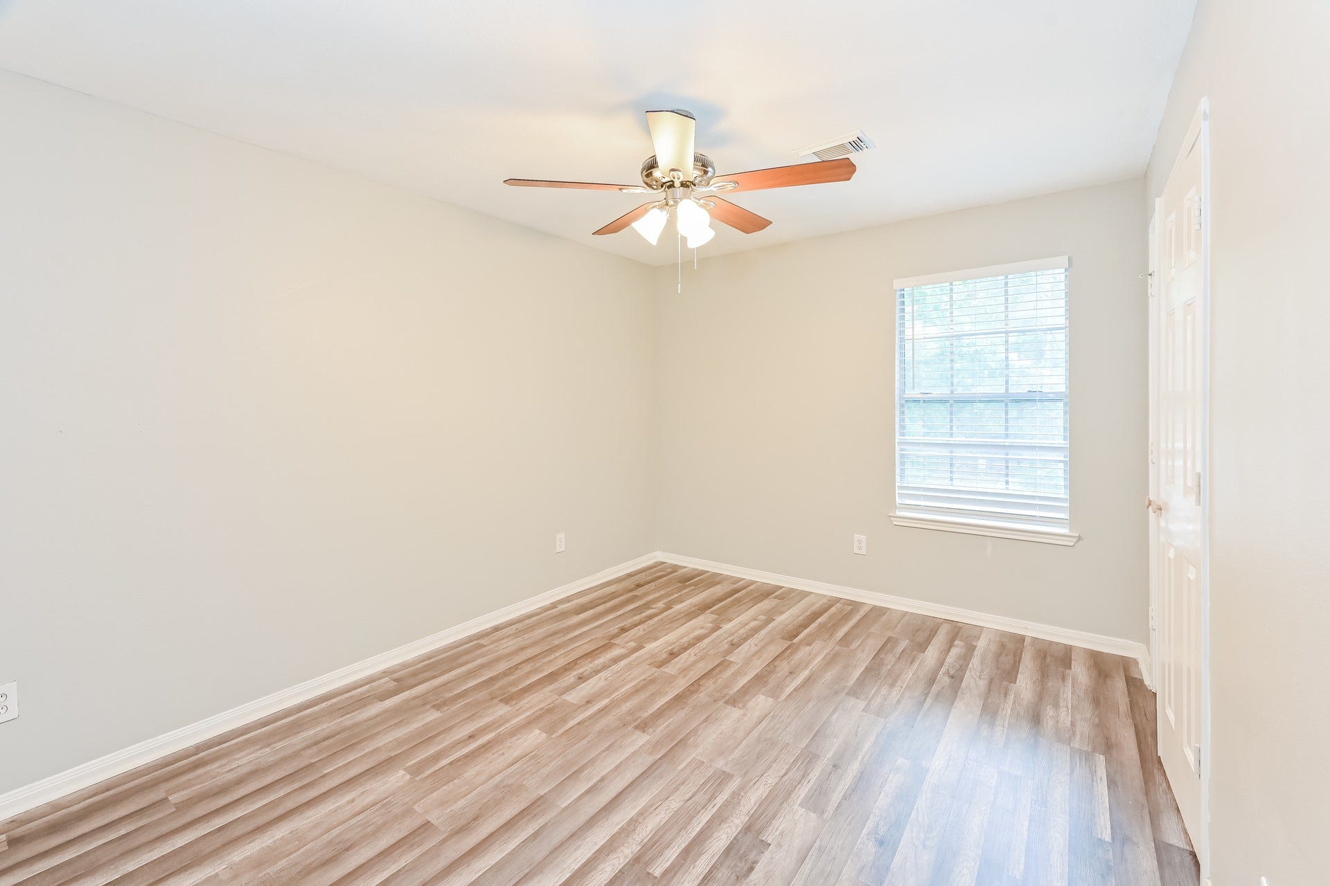 2614 Spring Bend Drive, Spring, TX 77386