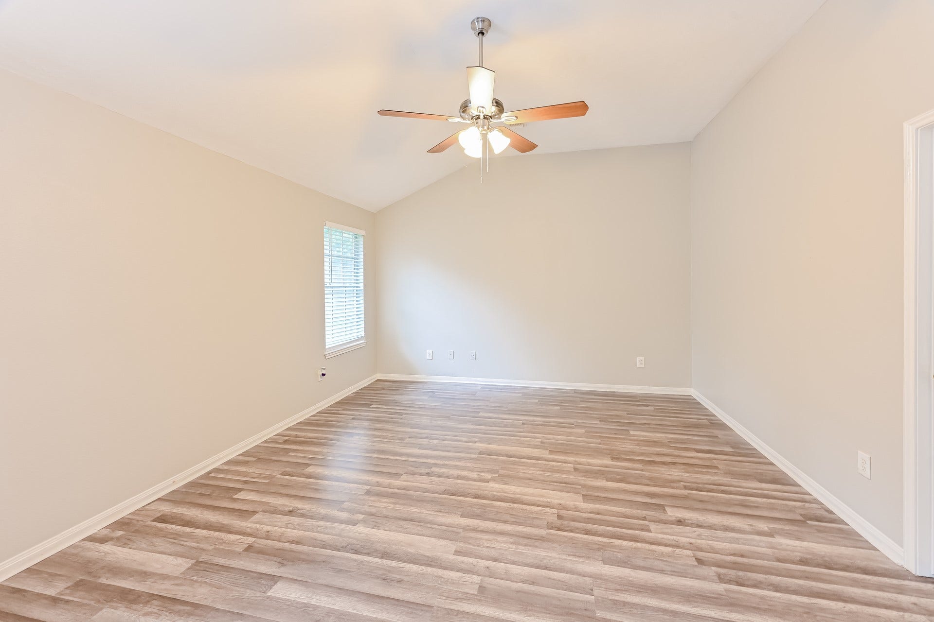 2614 Spring Bend Drive, Spring, TX 77386