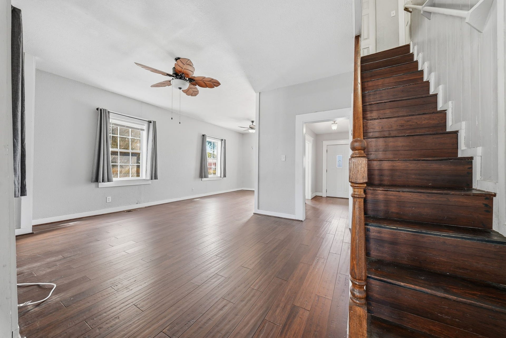 2914 Avenue L, Galveston, TX 77550 2914 Avenue L, Galveston, TX 77550