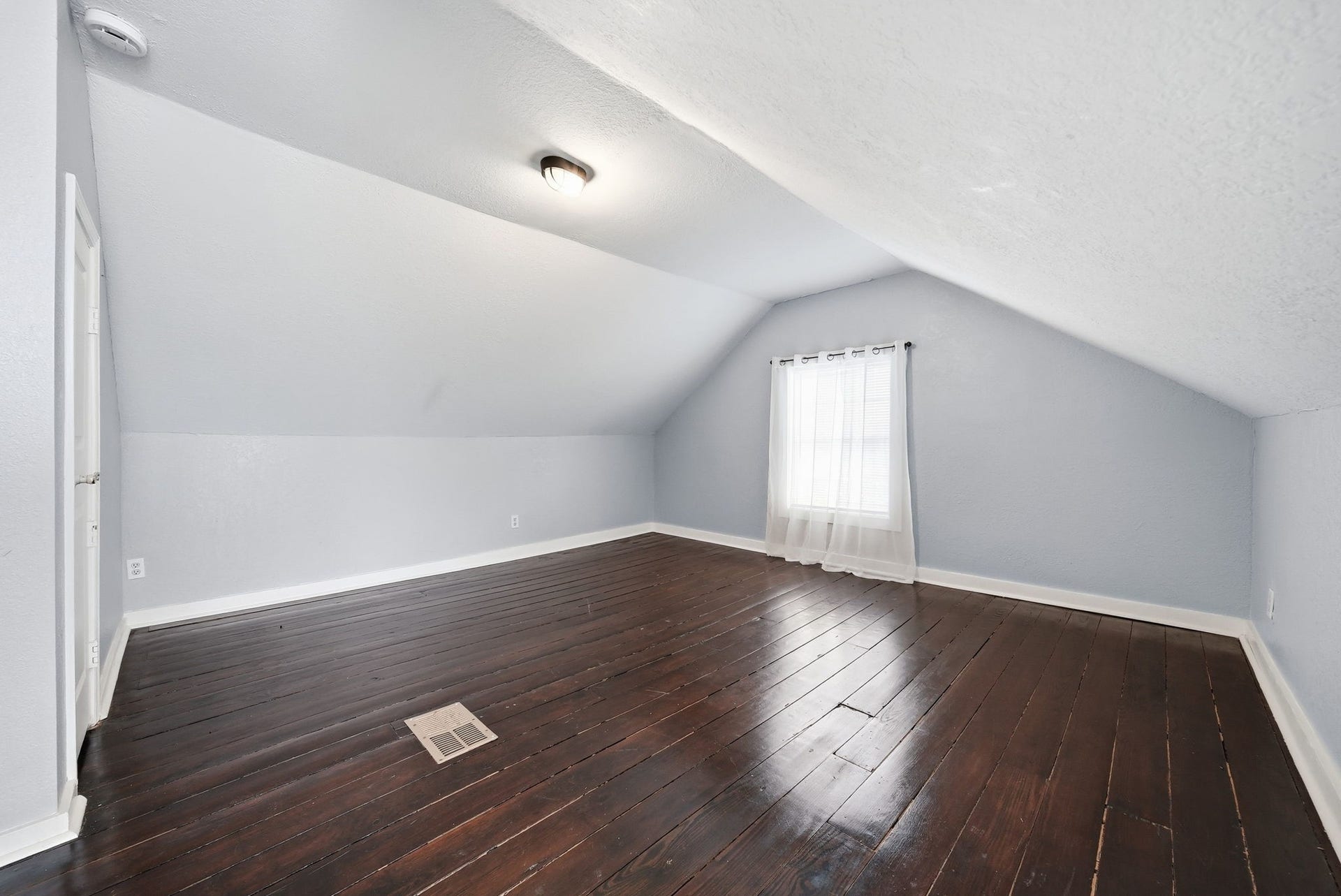 2914 Avenue L, Galveston, TX 77550 2914 Avenue L, Galveston, TX 77550