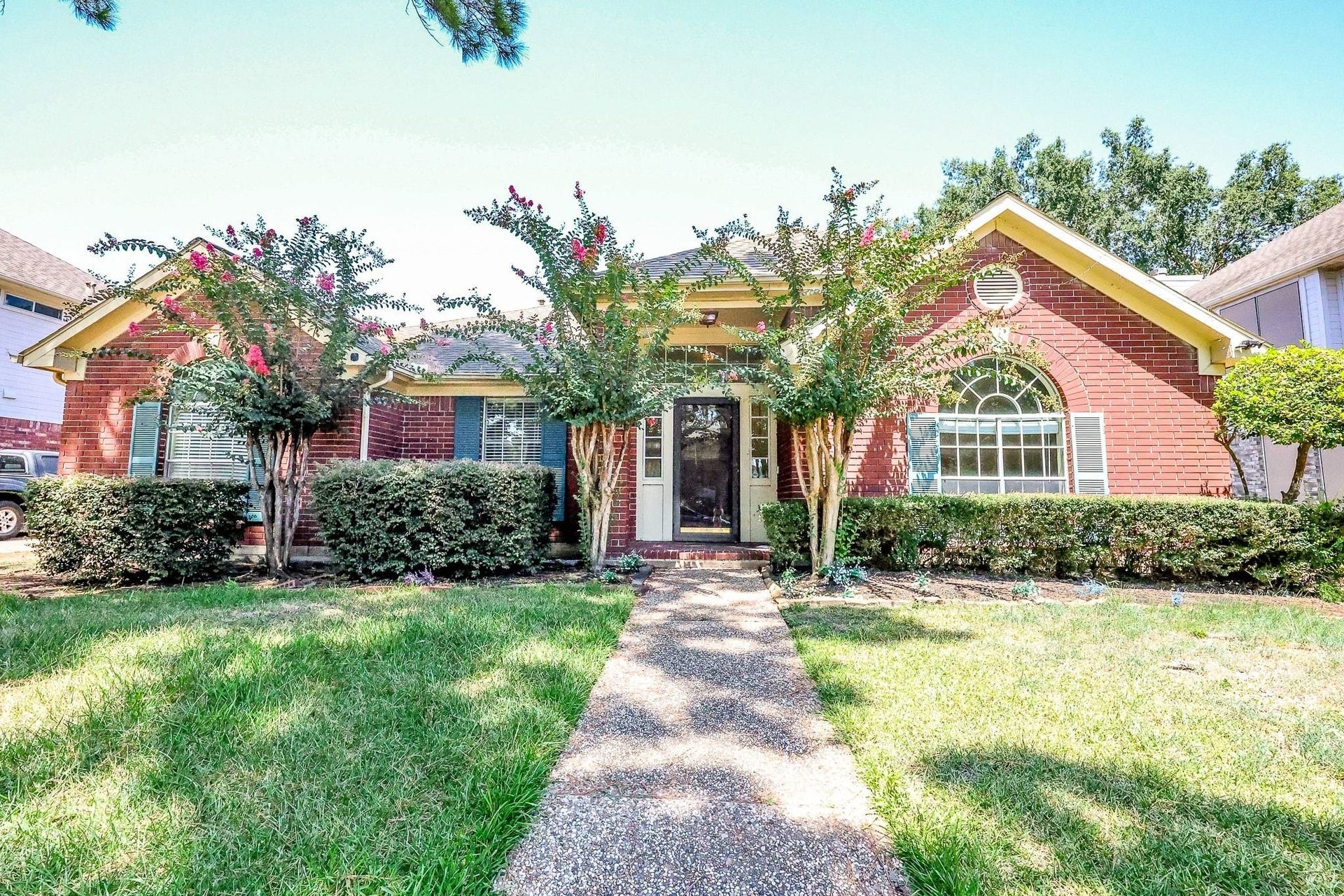 4230 Torrey Creek Lane, Houston, TX 77014 Welcome to 4230 Torrey Creek