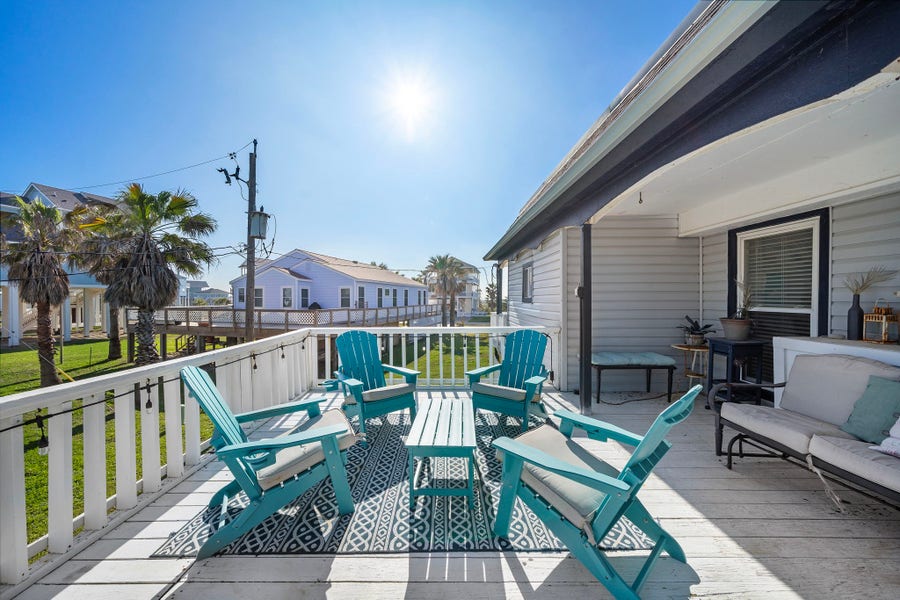 Property photo for 305 Ocean Boulevard, Freeport, TX