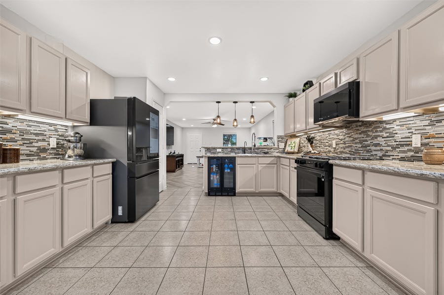 Property photo for 9219 Summer Valley Lane, Richmond, TX