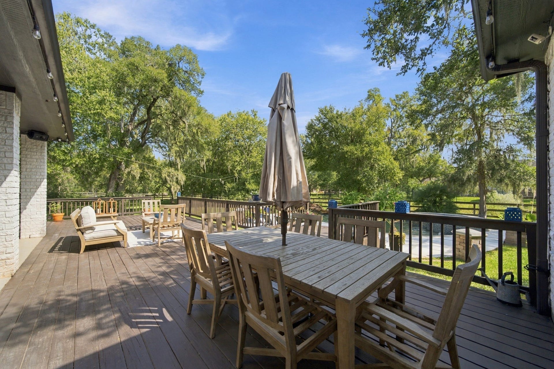 32703 Wales Circle, Fulshear, TX 77441 A beautiful backdrop.